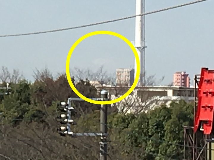 亀有駅から見える富士山